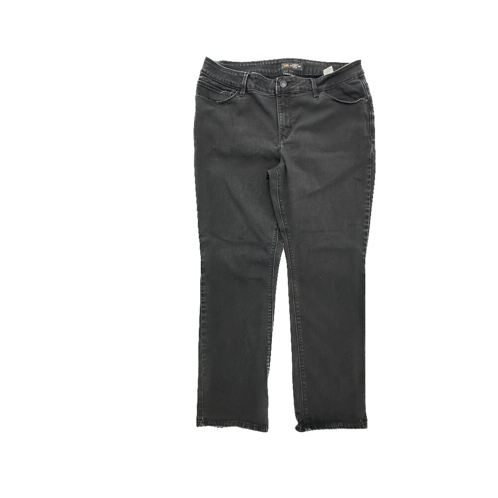 Lee Regular Fit straight Leg Mid Rise Women's size 16P Black Denim Jeans